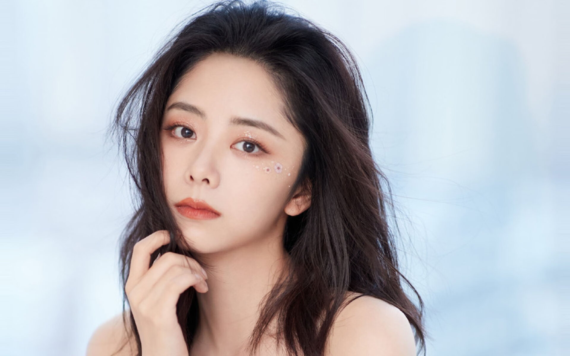 美加墨世界杯焦点战现中国身影，辽宁铁血中场+广东闪电边锋联手造逆转奇迹