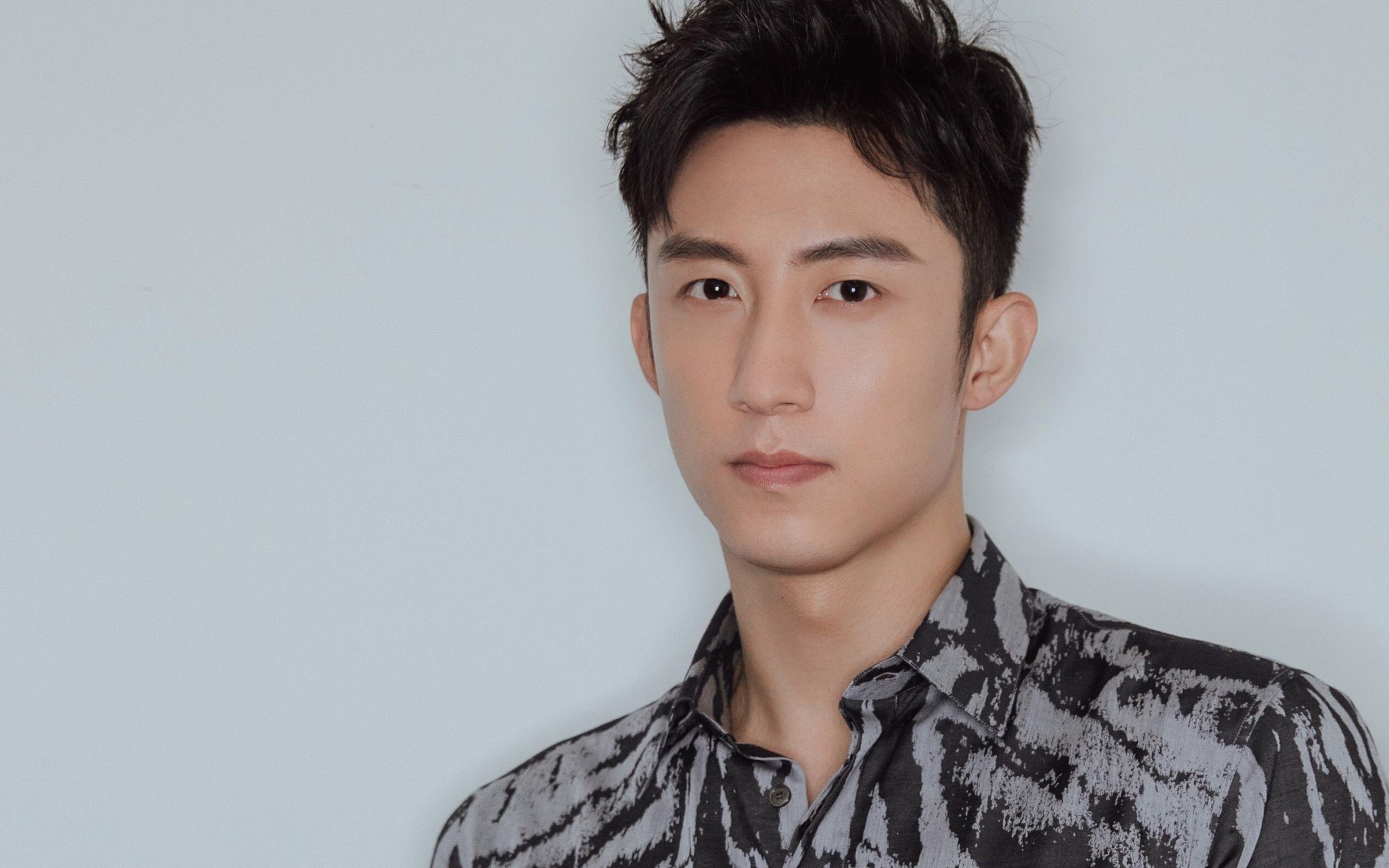 啮铁之怒，当爱德华兹在西部之巅撕碎太阳