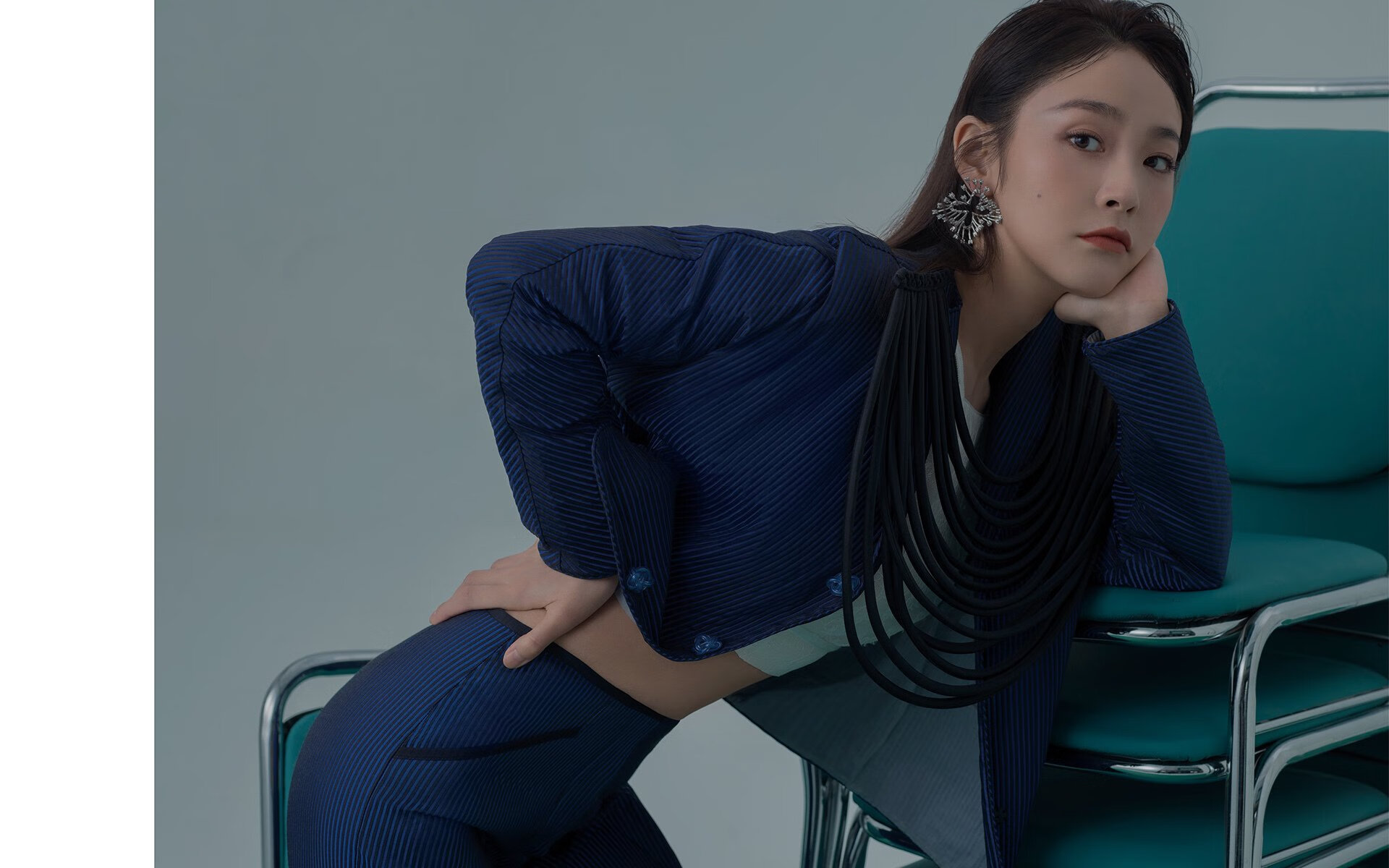 西甲国家德比之夜，凯恩的压制级发挥主宰赛场